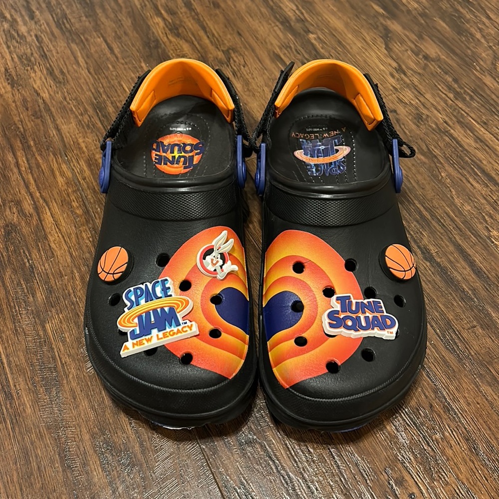 Limited Edition Space Jam Crocs Mens 9, Womens 11